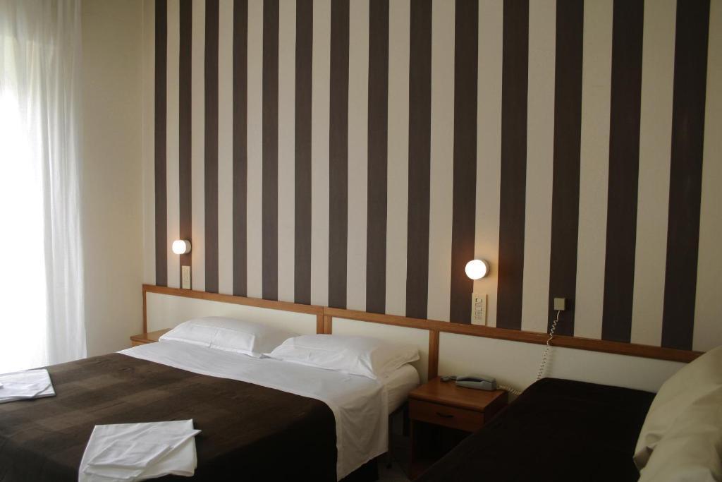 Hotel Esplanade Rimini Ruang foto