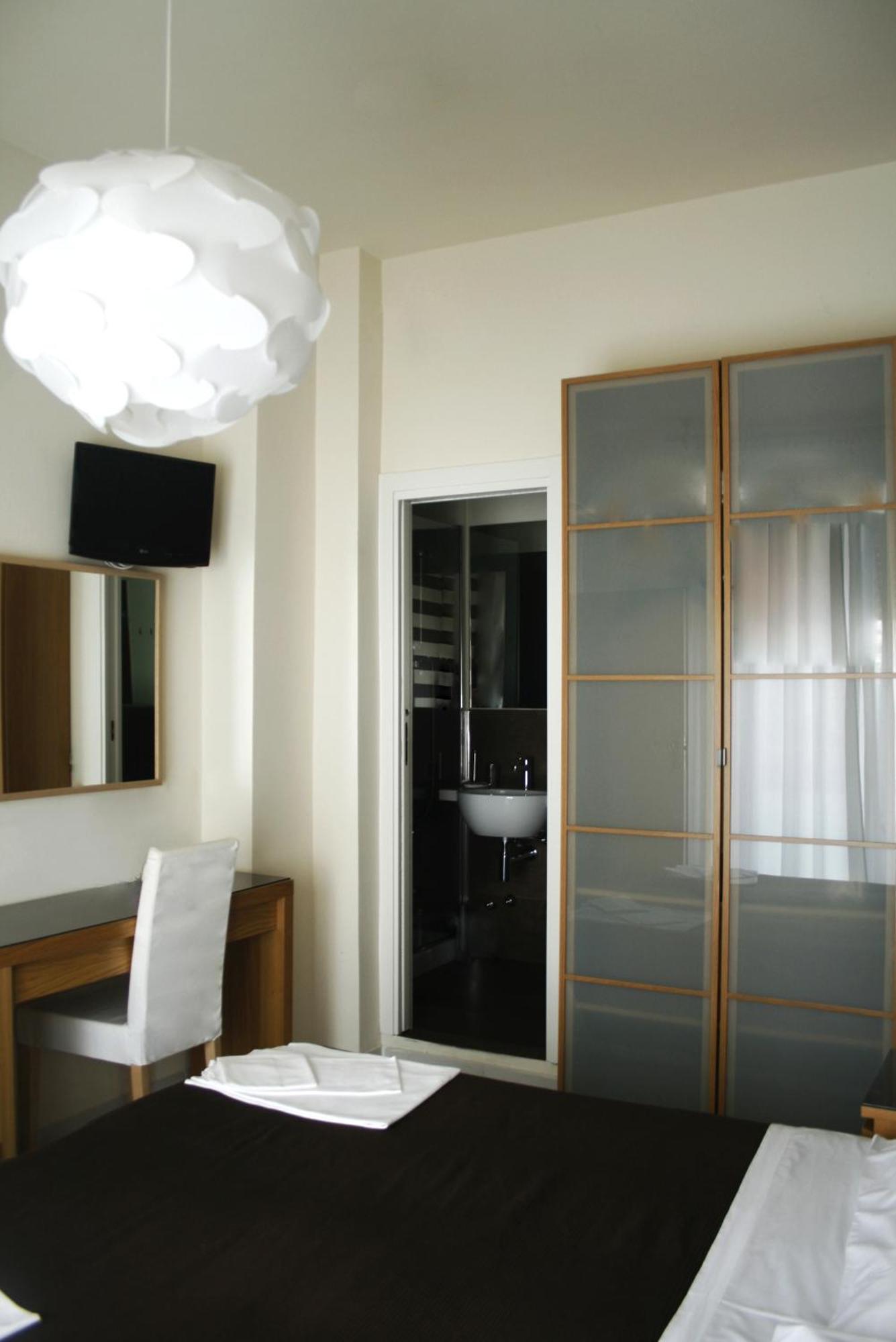 Hotel Esplanade Rimini Bagian luar foto