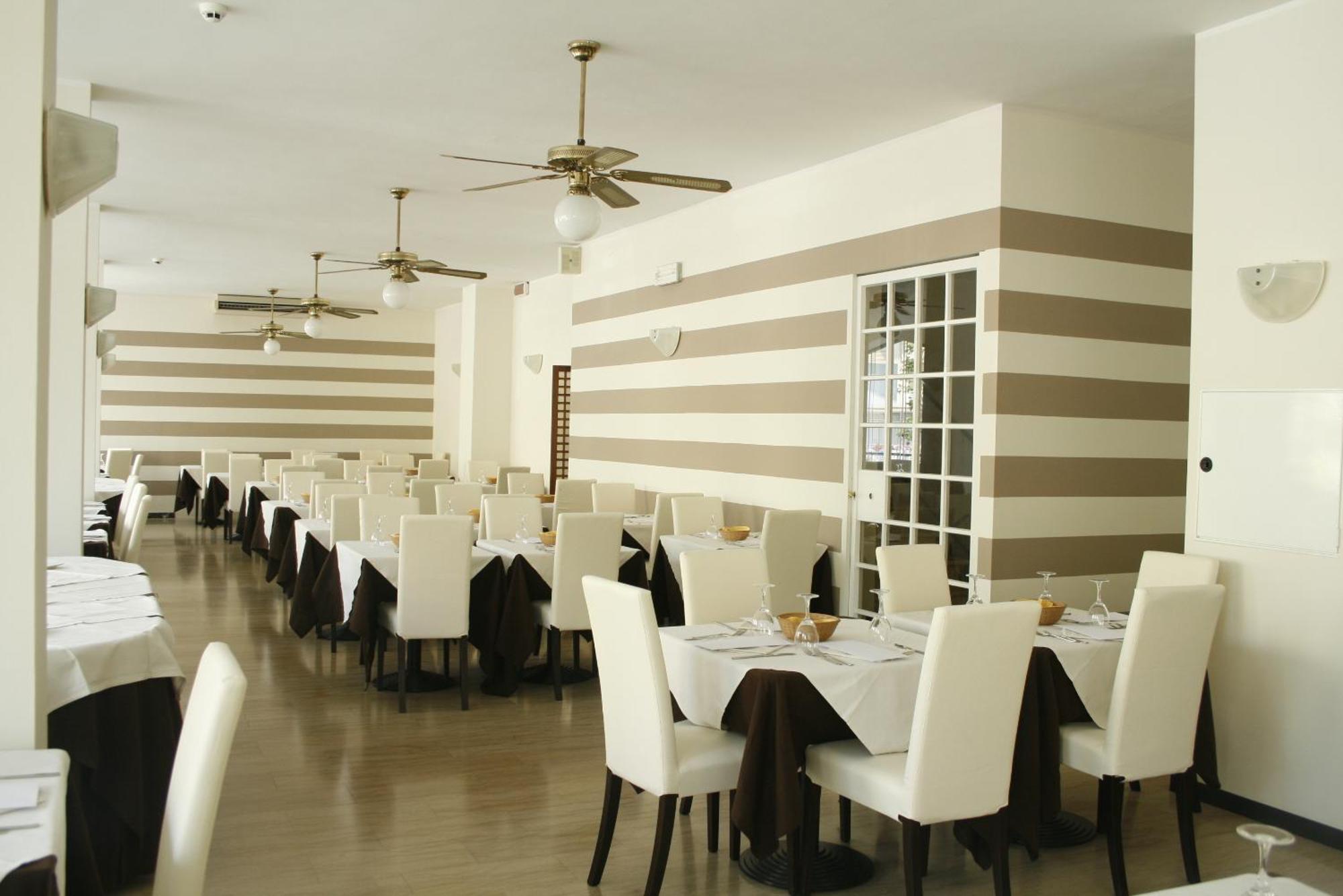 Hotel Esplanade Rimini Bagian luar foto