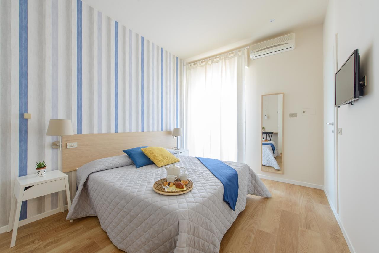 Hotel Esplanade Rimini Bagian luar foto