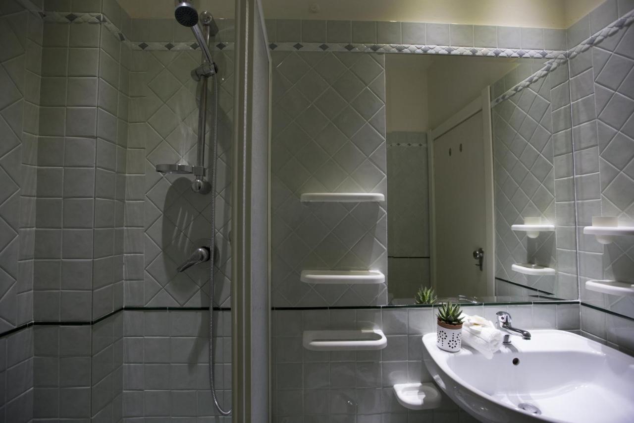 Hotel Esplanade Rimini Bagian luar foto