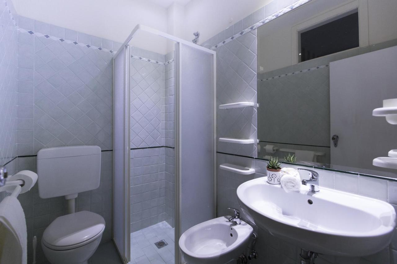 Hotel Esplanade Rimini Bagian luar foto